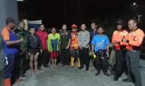 Tengah Asik Mancing, 2 Orang Warga Kota Sukabumi Terjebak Banjir Bandang