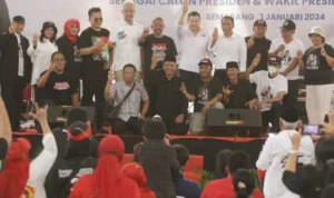 Ribuan pedagang Mie dan Bakso menyatakan dukungannya kepada pasangan calon (Paslon) Nomer 3 Ganjar Pranowo – Mahfud MD pada Pilpres 2024.