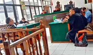 Sidang dugaan kasus penggelapan kain dengan terdakwa Direktur PT Buana Intan Gemilang Miming Theniko kembali digelar dengan agenda sidang