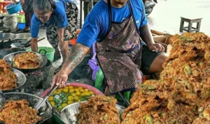 Resep Nasi Telur Omset Ugal-Ugalan Warung Pojok