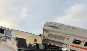 Terjadi Kecelakaan Antara Kereta Api Turangga dan KRD di Cicalengka Pagi ini