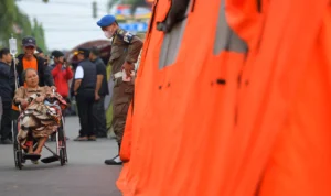 Bantu Evakuasi Korban Gempa Sumedang, 500 Personel Polda Jabar Turun Proses evakuasi masyarakat yang terdampak gempa di Kabupaten Sumedang.