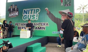 Cak Imin Hadiri Dialog Bersama Petani Kabupaten Bandung Cak Imin saat berdialog dengan petani di Kutawaringin, Kabupaten Bandung, Rabu (3/1/2024). Foto Agi Jabar Ekspres