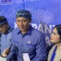 Ketua Umum Partai Demokrat Agus Harimurti Yudhoyono saat memberikan keterangan usai menggelar acara kampanye di Gor Voli Jalak Harupat, Kabupaten Bandung, Rabu (10/1/2024). Foto Agi Jabar Ekspres