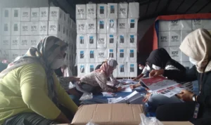 Cek Besaran Upah Lipat Surat Suara, Paling Murah Pilpres KPU Kota Banjar beberkan upah lipat surat suara Pemilu 2024.