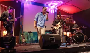 Musisi Ginda Bestari Sukses Bius Penikmat Blues di Kota Banjar
