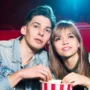 6 Film Genre Romantis yang Memberikan Pengalaman Manis Bagi Penonton (ilustrasi: Freepik)
