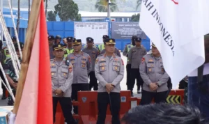 Polresta Bandung Amankan Unjuk Rasa Depan Pabrik PT Tirta Fresindo Jaya dari Mayora Grup di Cicalengka Polresta Bandung Amankan Unjuk Rasa Depan Pabrik PT Tirta Fresindo Jaya dari Mayora Grup di Cicalengka