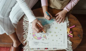 3 Rahasia yang Bisa Membuat Anak Betah di Rumah (Sumber : Pexels/Ketut Subiyan)