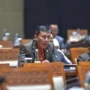 Anggota PKS asal Sukabumi, drh. Slamet, mengkritisi langkah pemerintah dalam impor beras.