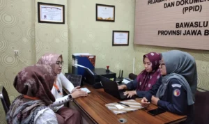 Pemantau Pemilu Nasional Turut Laporkan Dugaan Pelanggaran Kampanye Ridwan Kamil ke Bawaslu