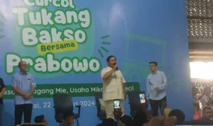 Prabowo Penuhi Undangan Pedagang Bakso di Kota Bekasi Prabowo Penuhi Undangan Pedagang Baso di Kota Bekasi