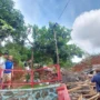Longsor di kampung Cibatu Hilir, Desa Sekarwangi Kecamatan Cibadak kabupaten Sukabumi.