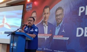 Doc. Ketua DPC Partai Demokrat Kota Cimahi, Agung Budi Santoso, saat memaparkan Jaminan Kesehatan untuk para saksi pemilu (mong)