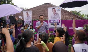 Sendi Ferdiansyah saat menghadiri pesta rakyat budaya sunda.