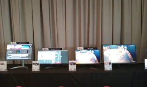 LG Electronics Indonesia (LG) luncurkan monitor Seri MR yang diyakini mampu memberikan dua kenyaman sekaligus yakni bekerja dan bermain game dengan responsivitas 100hz (Sadam Husen Soleh Ramdhani)