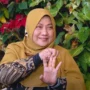 dr Aisyah Dahlan saat menejlaskan tentang konsep love languages. (Tangkapan layar Youtube @CURHAT BANG Denny Sumargo)
