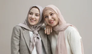 Tampil Stylish di Hari Lebaran 2024, 7 Inspirasi Mix and Match Baju dengan Warna Earth Tone baju Lebaran 2024 warna earth tone