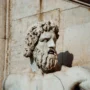 Filosofi Hidup: Menjelajahi Stoicism, Confucianism, Hedonism, Utilitarianism, dan Absurdism untuk Kebijaksanaan Hidup