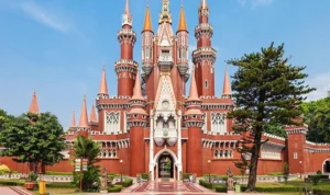 7 Destinasi Seru untuk Liburan Keluarga di Jakarta Timur: Taman-Taman Gratis yang Menawan 7 Destinasi Seru untuk Liburan Keluarga di Jakarta Timur: Taman-Taman Gratis yang Menawan