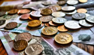 7 Strategi Keuangan ala Warren Buffett yang Wajib Kamu Ikuti 7 Strategi Keuangan ala Warren Buffett yang Wajib Kamu Ikuti