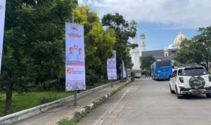 Jelang Kedatangan Presiden Jokowi ke Kabupaten Bandung, Ribuan Spanduk Prabowo-Gibran Bermunculan Jelang kedatangan Presiden Jokowi, Spanduk Prabowo Gibran bermunculan, Sabtu (3/2/2024). Foto Agi Jabar Ekspres.