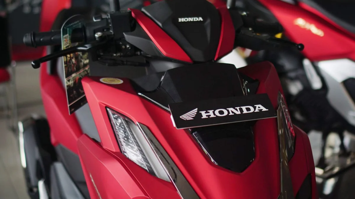 Mengenal Jenis dan Posisi Lampu Sein Depan Sepeda Motor Lampu Sein Depan Sepeda Motor Honda. (IST)