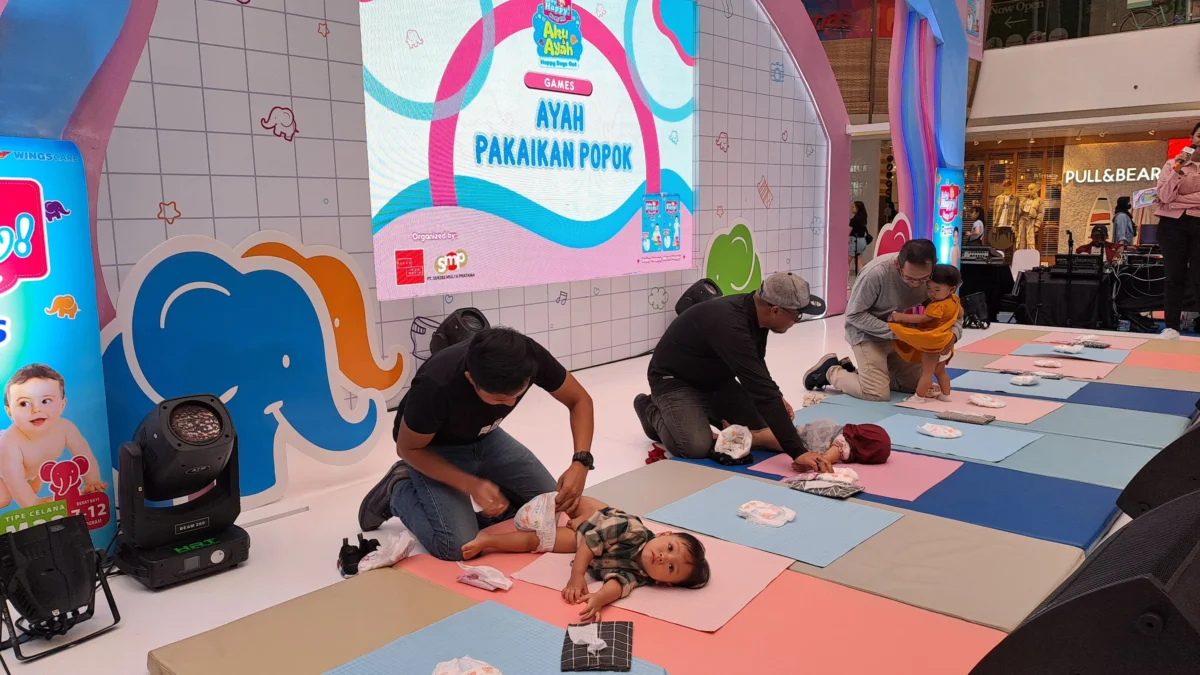 Maksimalkan Peran Ayah untuk Tumbuh Kembang Anak, Baby Happy 'Aku dan Ayah Happy Days Out' Hadir di Bandung Acara Aku dan Ayah Happy Days Out dari Baby Happy Body Fit Pants yang diselenggarakan di Atrium 23 Paskal Shopping Center Bandung pada 24 - 25 Februari 2024, untuk melatih tumbuh kembang anak.