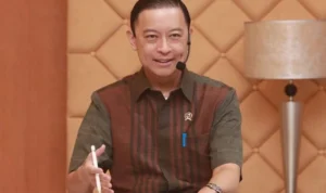 Tom Lembong Sesalkan Mahfud MD Mundur dari Menko Polhukam