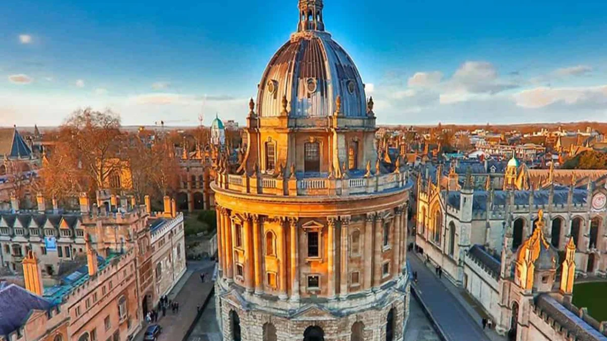 20 Universitas Terbaik di Inggris 2024 versi THE