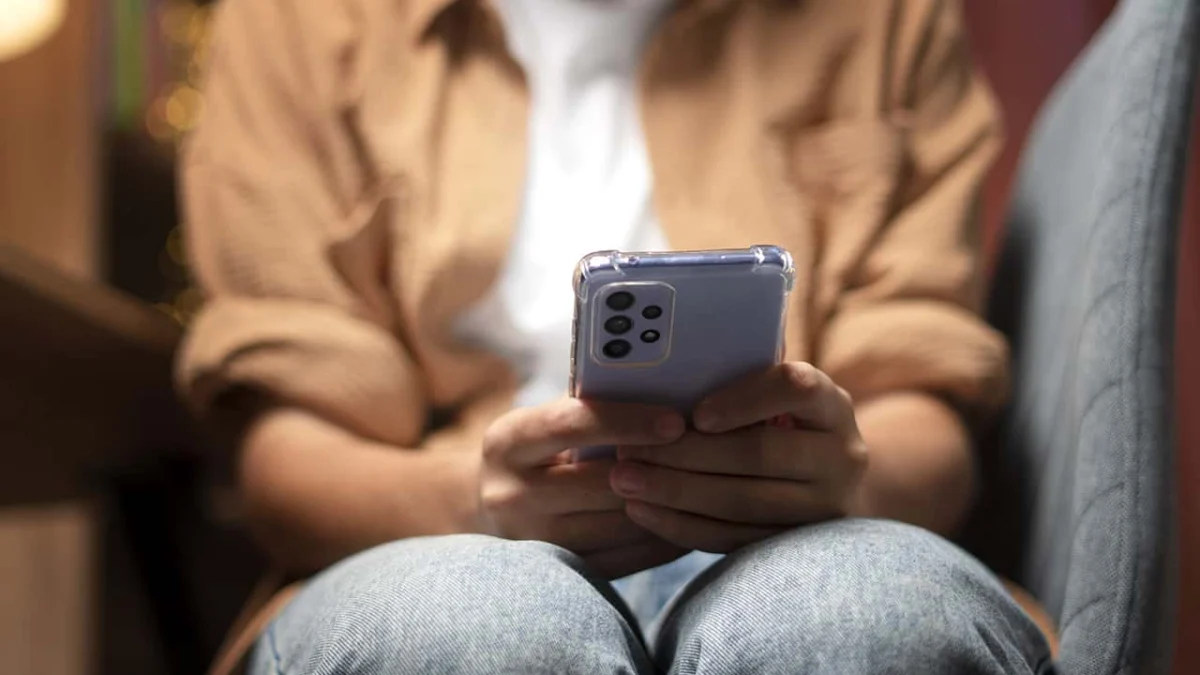 Menjadi Diri Sendiri di Media Sosial Kiat Menjaga Kesehatan Mental bagi Gen Z