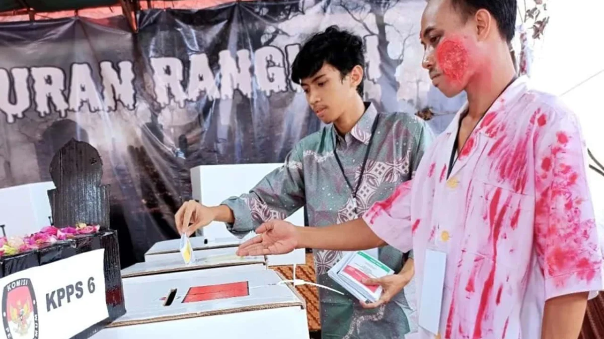 KPPS di Surabaya Mendirikan TPS Horor, Tengah Makam Jadi Lokasi Pemungutan Suara yang Menantang KPPS di Surabaya Mendirikan TPS Horor, Tengah Makam Jadi Lokasi Pemungutan Suara yang Menantang