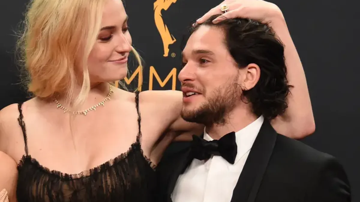 Sophie Turner dan Kit Harington Berkolaborasi dalam Film Horor yang Menegangkan The Dreadful Sophie Turner dan Kit Harington Berkolaborasi dalam Film Horor yang Menegangkan The Dreadful