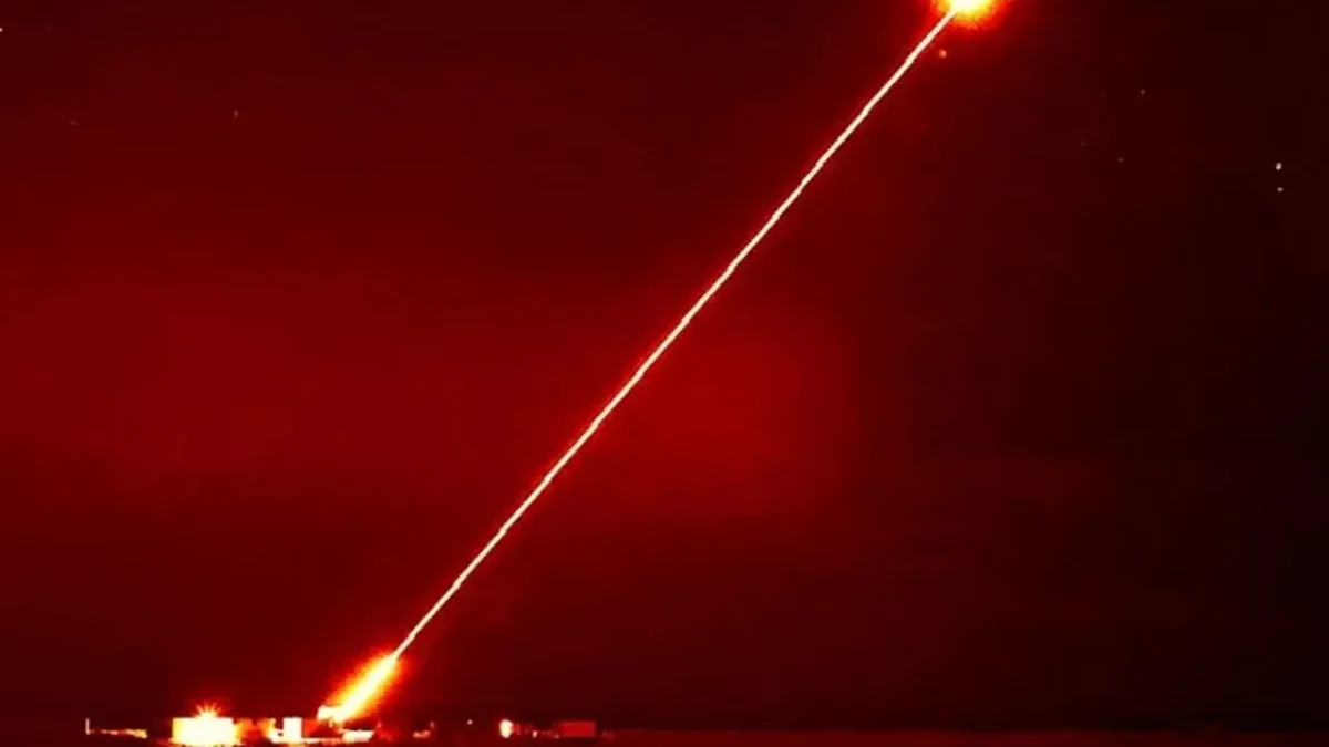 Senjata Laser DragonFire Berhasil Jatuhkan Drone untuk Pertama Kalinya