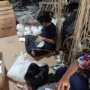 Dok. Proses pembuatan lampion di Jl Gunung Batu Bandung. Foto. Sandi Nugraha.