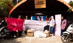Bizarre Lakukan Aksi Sosial bersama BTS Army Purwakarta dengan Tagline #BESTIENYAKPOPERS Bizarre x BTS Army Purwakarta lakukan aksi sosial di Desa Sukamulya, Kabupaten Purwakarta dengan tagline kampanye #BESTIENYAKPOPERS pada Minggu, 28 Januari 2024.