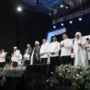 Hary Tanoe dan Mahfud MD Gelar Sholawat untuk Ciptakan Indonesia Damai Cawapres Mahfud MD brsama Ketua Umum Partai Perindo Hary Tanoesoedibjo mengikuti kegiatan Sholawat Persatuan Indonesia