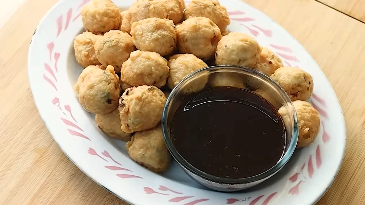 Resep Pempek Adaan Khas Palembang Lengkap dengan Cuko, Gurih & Kenyal!