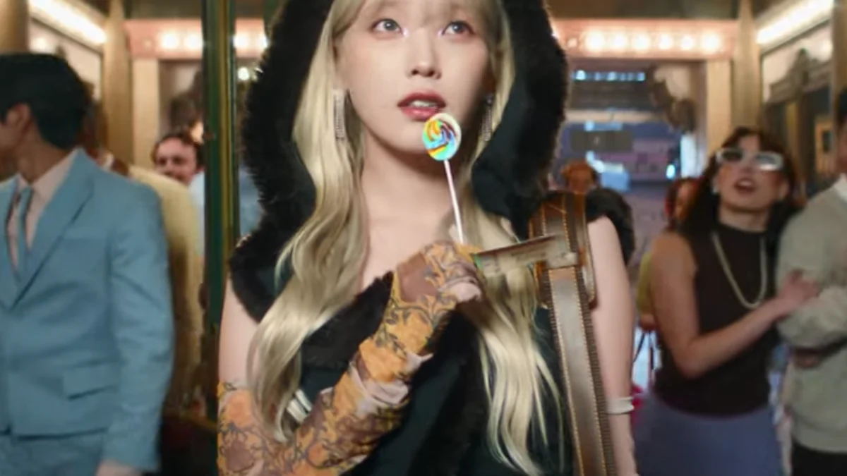 Trending di YouTube! Lirik Lagu Shopper – IU dan Terjemahannya