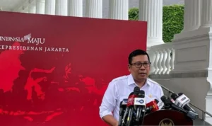 Kepala Badan Pangan Nasional (Bapanas) Arief Prasetyo saat menyampaikan pemaparan terkait persediaan beras nasional untuk kebutuhan Januari-Februari 2024 di Istana Merdeka Jakarta, Kamis (18/1/2024). ANTARA/Yashinta Difa/