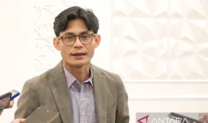Anggota KPU RI August Mellaz usai rapat final koordinasi penyelenggaraan debat kelima Pilpres 2024 di Kantor KPU RI, Jakarta, Rabu (31/1/2024). ANTARA/Narda Margaretha Sinambela
