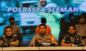 Kapolresta Sleman Kombes Pol Yuswanto Ardi merilis kasus penipuan dan pemalsuan dokumen ijazah dokter gadungan yang pernah bekerja di PSSI dan PSS Sleman, Selasa 30 Januari 2024-Dok. Polresta Sleman-