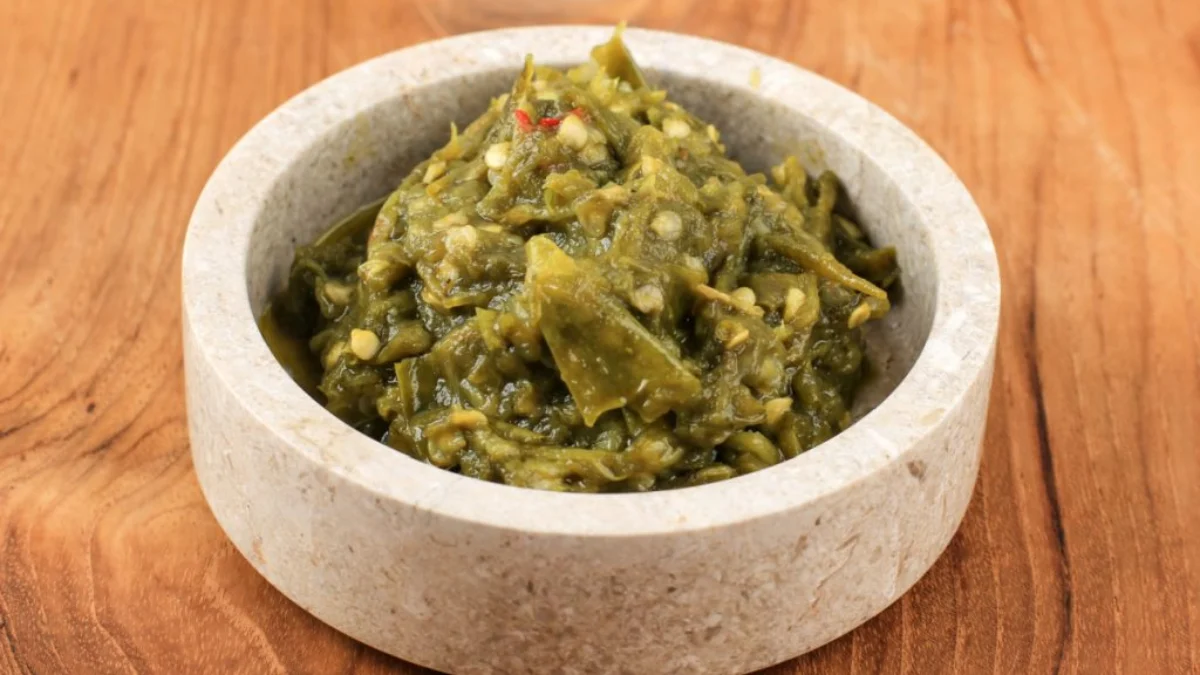 Resep Rahasia Pedas Nan Awet dari Sambal Ijo Padang Ala Resto, Bikin Ketagihan!