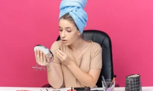 Makeup Mudah Luntur? Lakukan 5 Cara Ini agar Tahan Seharian