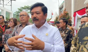 Menteri Agraria dan Tata Ruang/Kepala Badan Pertanahan Nasional, Hadi Tjahjanto saat memberikan keterangan tentang PTSL di Jalak Harupat, Sabtu (3/2/2024).