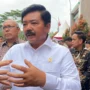 Menteri Agraria dan Tata Ruang/Kepala Badan Pertanahan Nasional, Hadi Tjahjanto saat memberikan keterangan tentang PTSL di Jalak Harupat, Sabtu (3/2/2024).