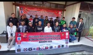 Aliansi Komunitas Driver Online Bandung Raya Deklarasi Dukung Pemilu Damai
