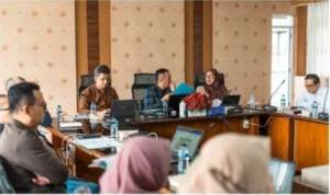 Rapat evaluasi Biro BIA dengan BUMD milik Pemprov Jabar./ Hendrik Muchlison