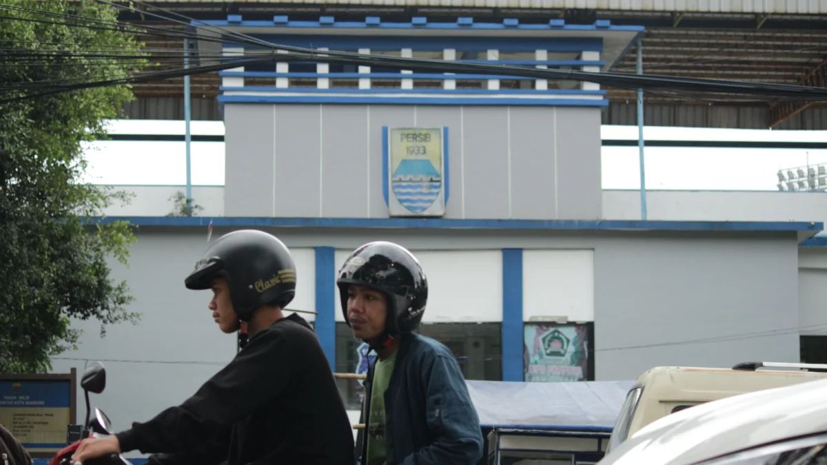 ils. Stadion Persib, Jalan Ahmad Yani, Kota Bandung (Dam)