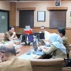 Ilustrasi rapat evaluasi implementasi hibah kompetitif oleh Bappeda Jabar / Hendrik Muchlison